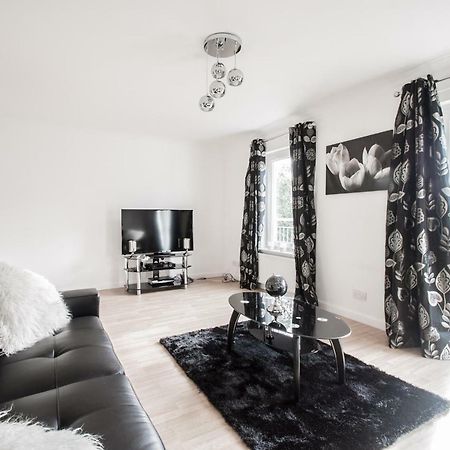 Orange Town House - Shaw Road, Only 6 Minutes To City Centre Aberdeen Kültér fotó