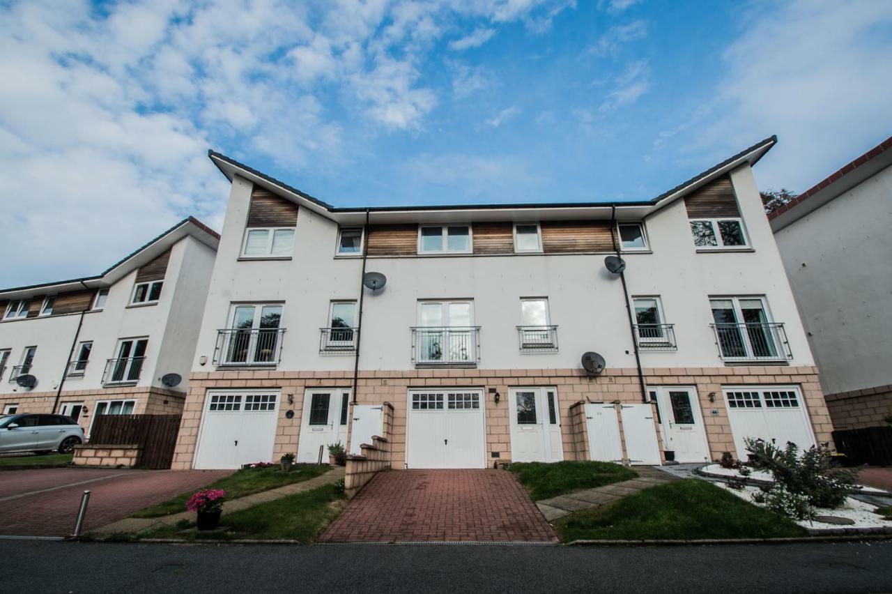 Orange Town House - Shaw Road, Only 6 Minutes To City Centre Aberdeen Kültér fotó